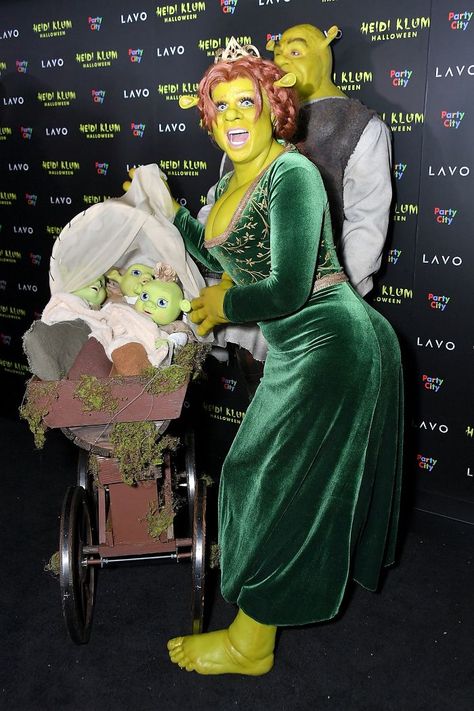 ` Heidi Klum Halloween Costume, Halloween City, Halloween Parejas, Best Celebrity Halloween Costumes, Princess Fiona, Annual Halloween Party, Glamour Party, Celebrity Costumes, Trio Halloween Costumes