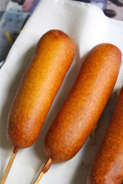 Homemade corn dogs- I used too much batter at first and it sorta fell all to one side- so, I think less is more- just make sure it's covered/ sealed. And the leftover batter makes YUM hush puppies- just spoon them into the hot oil!! Homemade Corn Dogs, Homemade Corndogs, Hush Puppy, Funnel Cakes, Burger Dogs, Carnival Food, Deep Fried Food, Corn Dog, Hot Dog Recipes