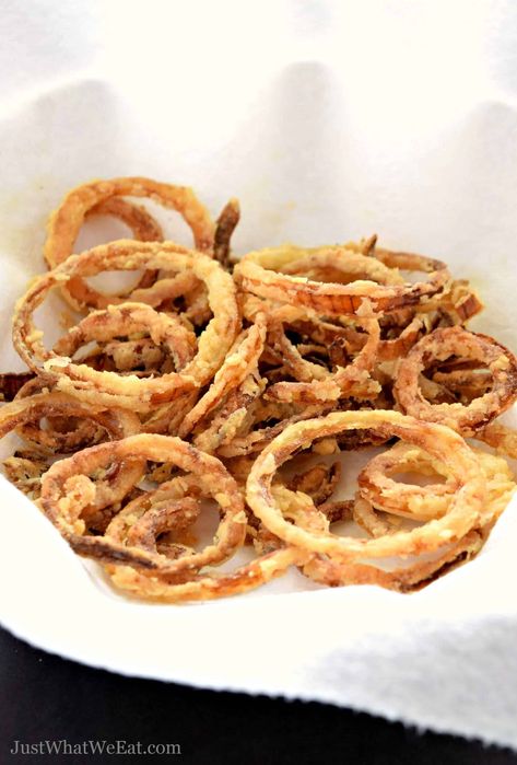 Haystack Onion Rings, Onion Straws Recipe, Fried Onion Straws, Onion Strings Recipe, Fried Onion Strings, Fried Onions Recipe, Onion Straws, Blooming Onion Recipes, Onion Strings