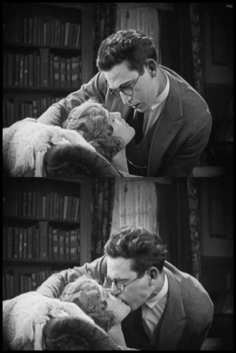 http://mildreddavis.tumblr.com/ Photo Of A Couple, Holding Face Reference Couple, Hand Kiss, Kissing Poses, Harold Lloyd, Ship Drawing, Face Reference, Human Poses Reference, Human Poses