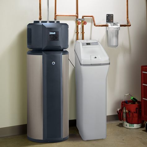 A water softener operates in a home. Water Softener Salt, Water Softener System, Water Softeners, What Is Water, Diy Plumbing, Diy Water, Water Softener, Soft Water, Bathroom Items