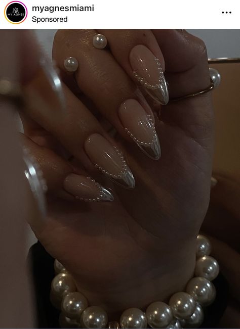 Chrome French, Bridal Nails Designs, Romantic Nails, Simple Acrylic Nails, Pearl Nails, Clean Nails, Prom Nails, Dream Nails, Fire Nails