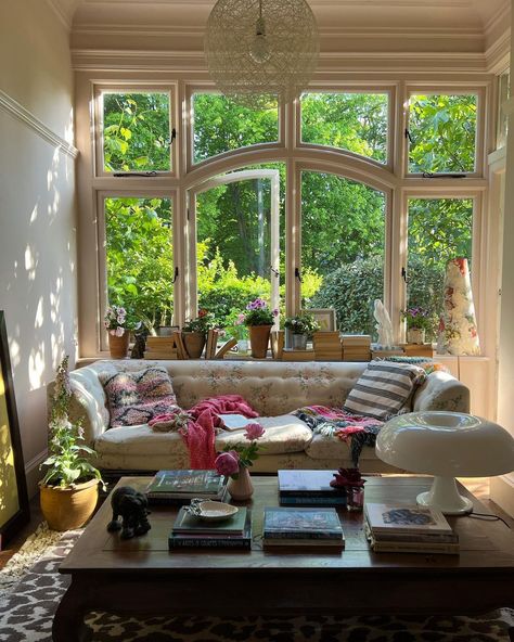 Sarah / interiors / relaxed maximalism on Instagram: “I restyled this window sill with more books and plants last week (if you swipe you can see a close up). And, I had no idea how much I loved…” Eccentric Home, Cottagecore House, Cottage Core House, Cottagecore Living, Italy House, Cottage Aesthetic, Window Sills, Lots Of Windows, Italian Home