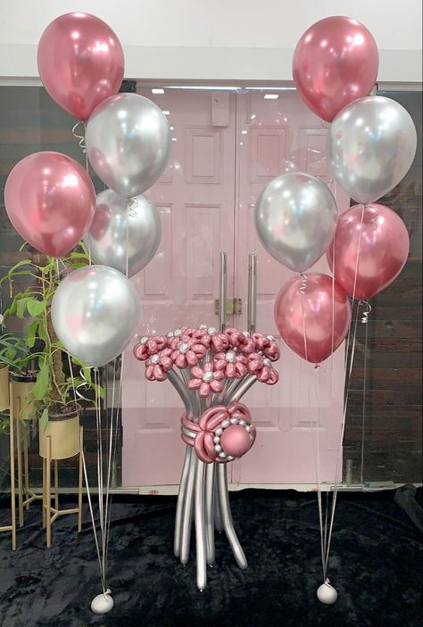 Balloon Centerpieces Without Helium, Congratulations Balloons, Baby Birthday Decorations, Valentines Balloons, Anniversary Congratulations, Butterfly Wallpaper Backgrounds, Diy Balloon Decorations, Balloon Centerpieces, Balloon Design