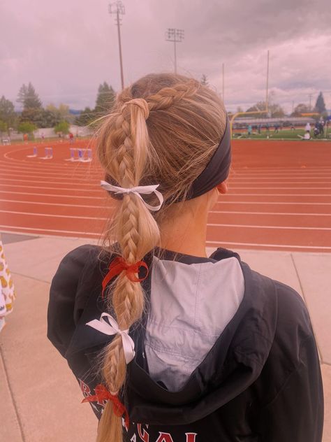 Game Day Hairstyles With Ribbon, Xc Hair Styles Ribbon, Track Hairstyles With Ribbon, Meet Day Hairstyles Track, Sports Hairstyles With Ribbon, Softball Hairstyles With Ribbon, Volleyball Hairstyles With Ribbons, Girls Softball Hairstyles, Dutch Braid Hairstyles For Sports