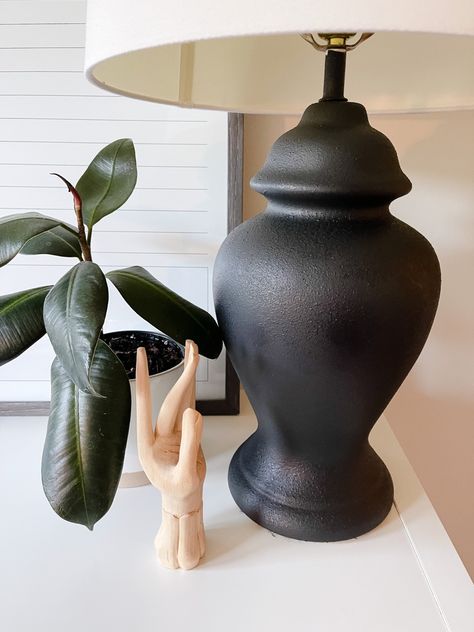 Spray Paint Ceramic, Spray Paint Lamps, Stone Spray Paint, Matte Black Spray Paint, Matte Spray Paint, Textured Spray Paint, Diy Spray Paint, Ceramic Lamp Base, Glass Lamp Base