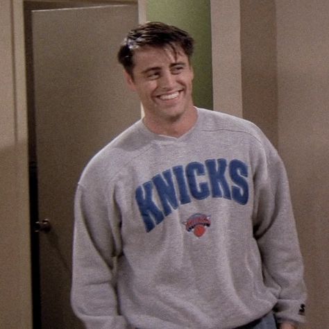 Joey Tribbiani Aesthetic, Matt Leblanc Friends, Bestie Book, Friends Icon, Joey Friends, 90s Actors, Acting Class, Matt Leblanc, Class Outfit