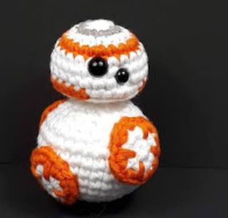 PATRONES AMIGURUMI GRATIS: PATRON GRATIS BB-8 | STAR WARS AMIGURUMI 38094 Bb8 Crochet Pattern Free, Disney Haken, Star Wars Amigurumi, Star Wars Crochet, Crochet Dinosaur Patterns, Star Wars Bb8, Crochet Geek, Crochet Dinosaur, Bb 8