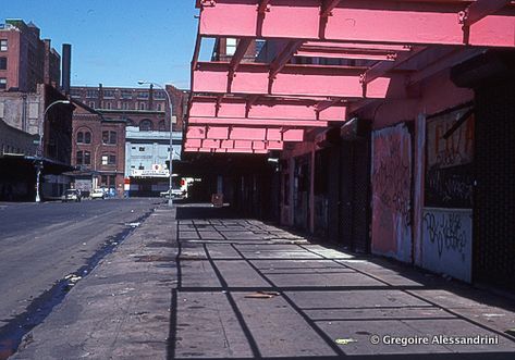 Meatpacking District-NYC-Gregoire Alessandrini-1990s-Vintage Photos-5 Film Student, School Pics, Meat Packing, 1990s Photos, Alphabet City, Meatpacking District, 42nd Street, High Line, French Photographers