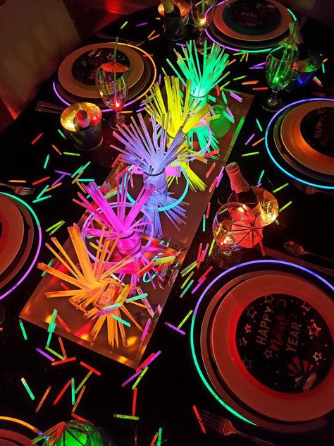 80s Prom Table Decorations, Techno Birthday Party, Neon Dinner Party, Techno Party Decoration, Electric Party Theme, Neon Prom Theme Decoration, Neon Dance Theme, Table Dance Night Club, Neon Table Centerpieces