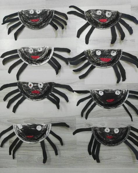 Spider Crafts Preschool, Paper Plate Animals, Animals Craft, Halloween Crafts Preschool, Spider Crafts, Halloween Crafts For Toddlers, K Crafts, Bug Crafts, Halloween Arts And Crafts