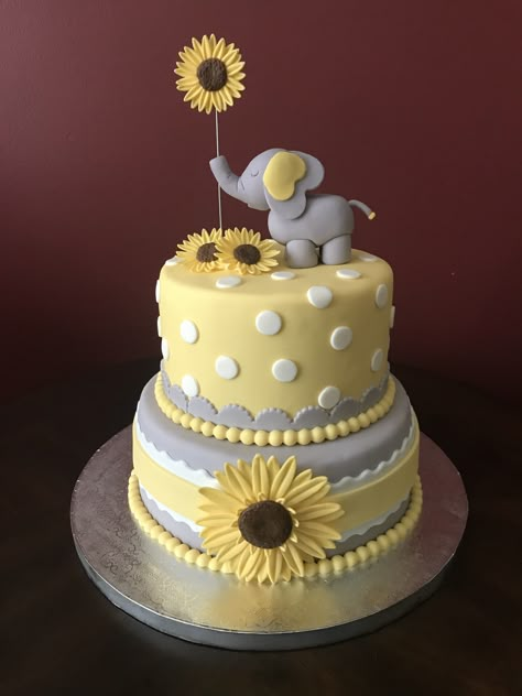 Sunflower Baby Shower Cake, Sunflower Baby Shower Ideas, Elephant Baby Shower Theme Girl, Gateau Baby Shower Garcon, Elephant Sunflower, Elephant Baby Shower Cake, Sunflower Baby Shower, Girl Shower Themes, Sunflower Birthday