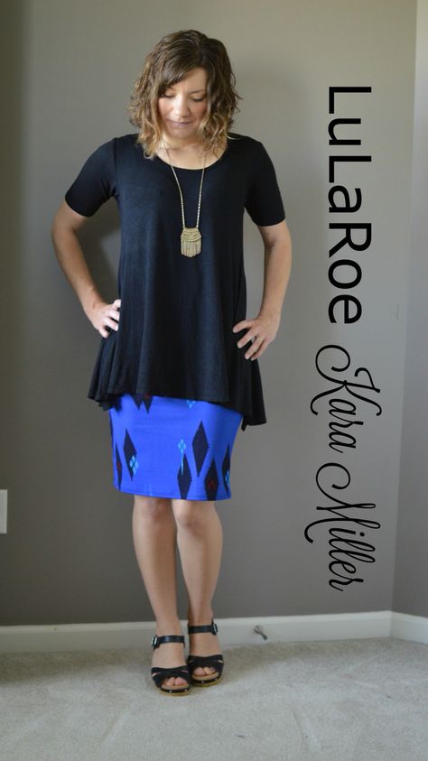 LulaRoe Cassie skirt with Perfect Tee https://www.facebook.com/groups/LularoeKaraMiller/ Lularoe Outfits Leggings, Lula Outfits, 50th Clothes, Lula Roe, Lularoe Outfits, Lularoe Cassie, Cassie Skirt, Lularoe Styling, Over 50 Womens Fashion