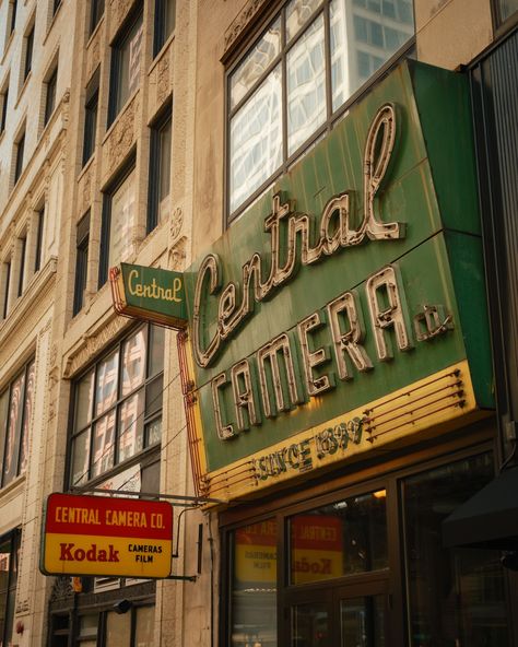 Central Camera Company vintage sign, Chicago, Illinois 1930s Aesthetic, Chicago Aesthetic, Chicago Pictures, Chicago Interior Design, Camera Store, Chicago Photography, Call Of Cthulhu, Hotel Motel, Posters Framed