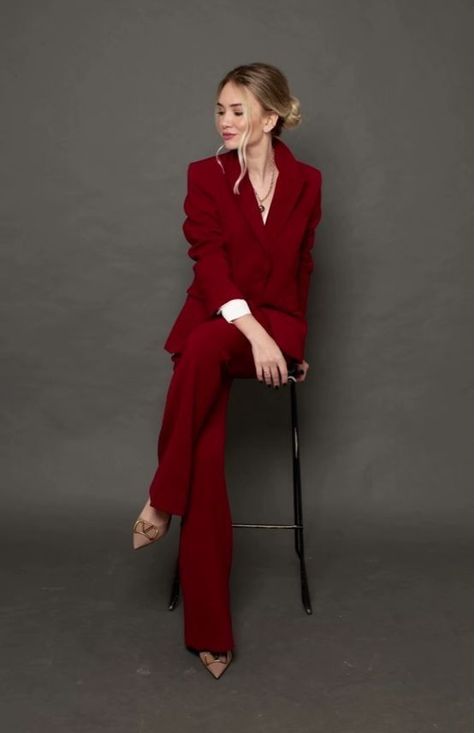 Formal Poses For Women, Posing For Business Photos, Business Shoot Women, Business Poses For Women, Formal Poses Women, Red Suit Women, Business Suit Women, Business Portraits Woman, Stylish Office Wear