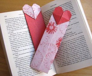 This video is an easy to understand, step by step, origami tutorial on to make an origami heart bookmark. This project is perfect for valentines day. ... Hart Origami, Origami Kutu, Origami Bookmarks, Origami Star Box, Origami Step By Step, Dollar Origami, Origami Ball, Dollar Bill Origami, Origami Bookmark