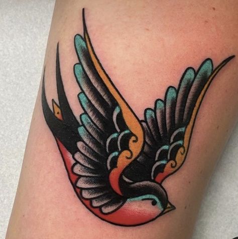 Traditional Swallow Tattoo, Sparrow Tattoo Design, Swallow Tattoo Design, Robin Tattoo, Traditional Tattoo Inspiration, American Traditional Tattoo Ideas, Traditional Tattoo Flowers, Traditional Tattoo Ideas, Sparrow Tattoo