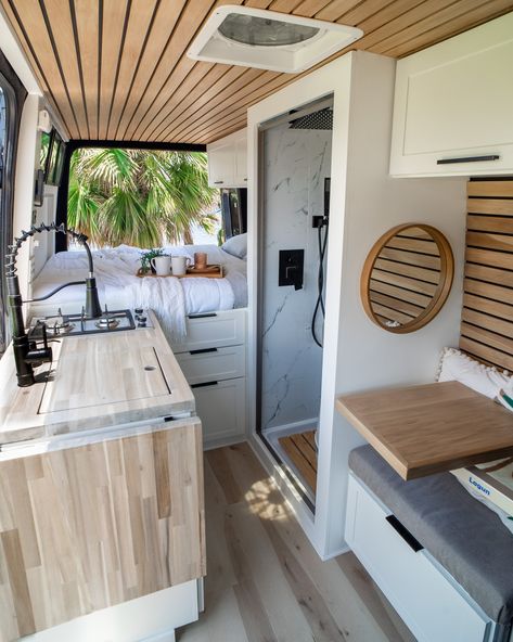 Small Camper Vans, Motorhome Interior, Camper Diy, Camper Interior Design, Tiny House Camper, Diesel Heater, Camper Van Life, Van Conversion Interior, Caravan Interior