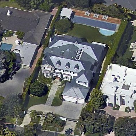 Lebron James House, Brad Delson, House In Los Angeles, Colonial Mansion, Evan Williams, Cheryl Burke, Rob Thomas, Brian Littrell, Adam Clayton