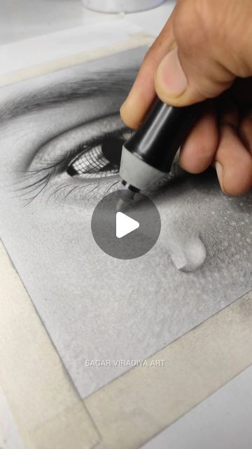 Charcoal Eye Drawing, Charcoal Sketches Realistic, Charcoal Sketches, Realistic Eye Sketch, Charcole Drawings, Realistic Eye Drawing, Eye Sketch, Realistic Eye, Charcoal Sketch