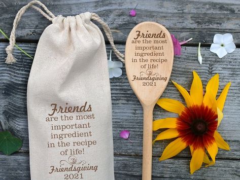 Personalized Bridal Shower Favors, Thanksgiving Party Favors, Perfect Bridal Shower Gift, Christmas Spoons, Burlap Gift Bags, Friends Thanksgiving, Spoon Gifts, Wedding Shower Favors, Baking Gifts