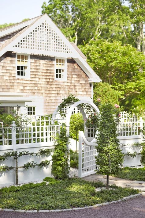 Garden Inspiration: Arbors, Trellises & Gates - The Inspired Room Trellis Gate, Landscaping Along Fence, Cottage Patio, Garden Gates And Fencing, Trellis Fence, Gate Ideas, White Fence, House Cottage, Garden Entrance