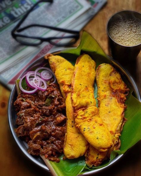 Plantain Fritters, Kerala Fish Curry, Natural Beauty Face, Snacks Sweet, Honeymoon Island, Food Art Photography, Tasty Snacks, Dosa Recipe, Kerala Food