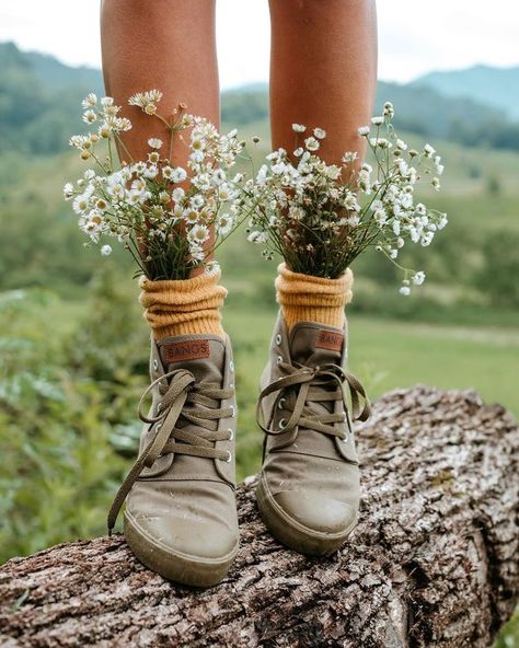 Shooting Photo, Fabulous Shoes, Photography Inspo, Aesthetic Photo, Aesthetic Photography, Creative Photography, Photo Inspiration, Puerto Rico, Aesthetic Pictures