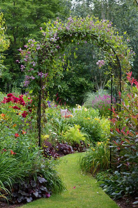 Functional Garden, Garden Archway, Cottage Backyard, Backyard Gardens, Garden Plots, Backyard Flowers, Cottage Garden Design, Garden Arches, English Cottage Garden