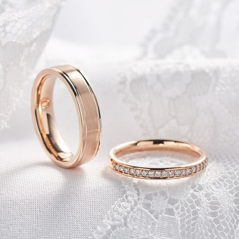 Couple wedding rings