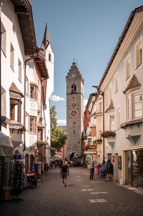 Bolzano Italy, Walkable City, Colorful Houses, Italian Village, South Tyrol, Castle House, Historical Documents, New Town, Modern City