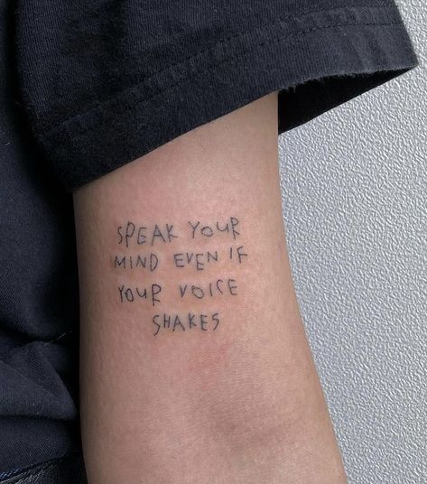 Drawing Tattoo Ideas, Meaningful Tattoo Quotes, Tattoo Ideas For Men, Drawing Tattoo, Classy Tattoos, Discreet Tattoos, Subtle Tattoos, Elegant Tattoos, Hand Tattoo