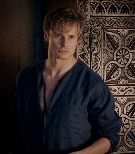 Bradley: "I think the legend of King Arthur is huge and engrained in the national psych from a young age but when I read the script for the… King Arthur Merlin, Arthur Merlin, The Legend Of King Arthur, Daena Targaryen, Rei Arthur, Merlin Series, Merlin Bbc, Merlin Fandom, Top Tv Shows