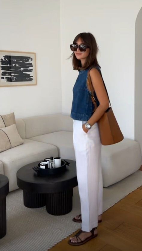 Outfit Ideas Summer Work Office Wear, Minimalist With Pop Of Color Fashion, Summer Outfit Combinations, Grad School Outfit Summer, Minimalist Summer Tops, Minimalist Fashion Women Outfits Minimal Classic Style, Miami Work Outfit, Tuscany Outfit Summer, Summer Work Outfits 2023