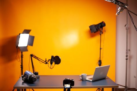 Vlogging Setup, Best Franchise Opportunities, Opening Your Own Business, Ruangan Studio, Home Studio Desk, Property Flipping, Real Estate Investment Trust, Podcast Studio, Desk In Living Room