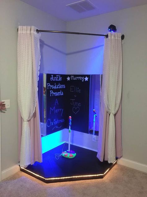 Diy Theatre Stage, Diy Theater Stage, Kids Stage In Playroom, Diy Stage For Kids, Diy Stage Platform, Kids Play Stage, Kids Stage Design, Classroom Stage, Playroom Stage