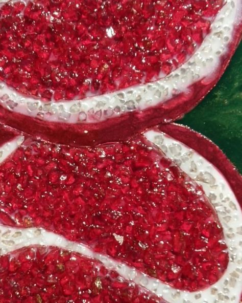 Pomegranate life  #artbyloyal #resin #resinart #geode #painting #geodeart #geodepainting #crystals #musthave #wallart #artwork #epoxyresin… Agate Painting, Geode Painting, Geode Art, Crystal Resin, Pomegranate Seeds, Gold Flakes, Resin Crafts, Resin Art, Pomegranate