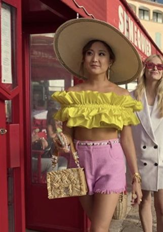 Mindy Chen Outfits, Mindy Chen Outfits Emily In Paris, Mindy Chen, Emily In Paris Outfits, Paris Green, Emily In Paris, Paris Outfits, St Tropez, Character Outfits