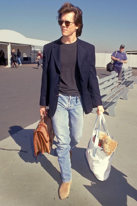 Fly Like Nic Cage: The Incredible Timeliness of '90s Airport Style | GQ Airport Fits, 90s Men, Kevin Bacon, Levis 501, Business Attire, Airport Style, Mode Inspiration, Halle, Look Cool