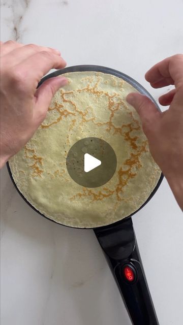 Kelly Senyei | Just a Taste® on Instagram: "CRÊPE MAKER! 🤯 This gadget gets 10 out of 10 Amazon stars from Kelly! 🌟 It’s a total game-changer if you’re a crêpe fan but don’t want to deal with swirling batter in a skillet. I cranked out a dozen crêpes in 5 minutes… a DOZEN! A few reasons this gadget rocks: 1. The nonstick surface is legit. Zero sticking. 2. It’s so easy to use, even my kids can do it (with supervision). 3. The crêpes are so perfectly cooked and flipping them is a breeze. 4. You could make a mile-high crêpe cake in minutes. 👉🏻 LIKE this post and COMMENT with the word CREPES and I’ll DM you both my crêpe recipe and the gadget Amazon link! #crepe #crêpe #creperecipe #frenchcrepes #nutella #cookinggadgets #kitchengadgets #amazonfinds #dessertlover #kitchengadget #crêpes #ga Crepe Batter Recipe, Crêpe Recipe, Crepe Batter, French Crepes, Crepe Maker, Queso Cheddar, Just A Taste, Crepe Cake, Recetas Keto