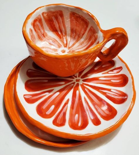 Orange Plates, Ceramic Tea Set, Pottery Painting Designs, Handmade Pot, Breakfast Plate, Ceramics Ideas, Tea Plates, Orange Design, Diy Pottery