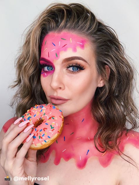 Donut Costume Womens, Food Makeup Looks, Candy Theme Makeup, Cake Makeup Look, Candyland Makeup Ideas, Cereal Makeup, Ice Cream Makeup Looks, Donut Makeup Look, Candy Makeup Ideas