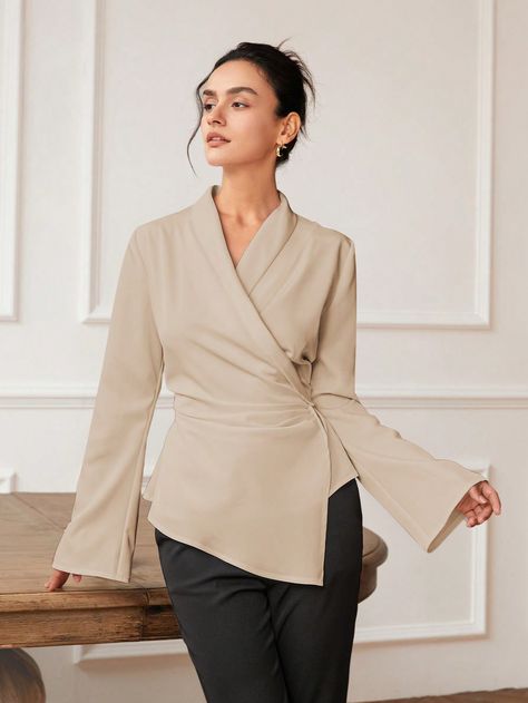 Women's Solid Color Minimalist Everyday Pleated Waist V-Neck Long Sleeve Blouse Khaki Elegant  Long Sleeve Fabric Plain Top Non-Stretch  Women Clothing, size features are:Bust: ,Length: ,Sleeve Length: Manche, V Neck Collar, Color Minimalist, Bow Shorts, Slim Fit Top, Plain Tops, Style Minimaliste, Elegant Dresses Long, Work Tops