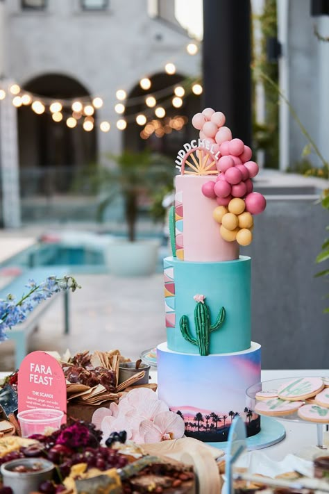 Coachella Cake, Coachella Inspired Party, Coachella Birthday Party, Coachella Party Theme, Coachella Party Ideas, Coachella Theme Party, Coachella Theme, Coachella Birthday, Festival Themed Party