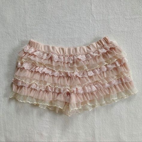 Pastel Pink Color, Ruffled Shorts, Aesthetic Dream, Fairy Clothes, I'm With The Band, Ruffle Shorts, Melanie Martinez, Dream Clothes, Fashion Killa