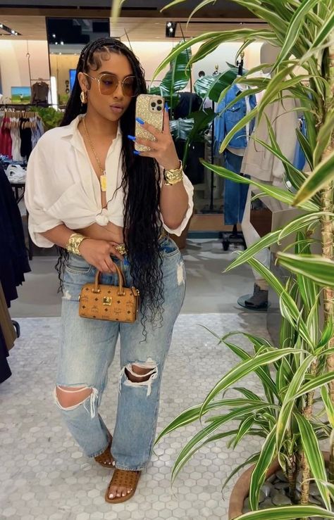 Anaya Ivy, Casual Brunch Outfit, Summer Brunch Outfit, Looks Jeans, Outfit Simple, Summer Brunch, Hair Cute, Effortlessly Chic Outfits, Mercury Retrograde