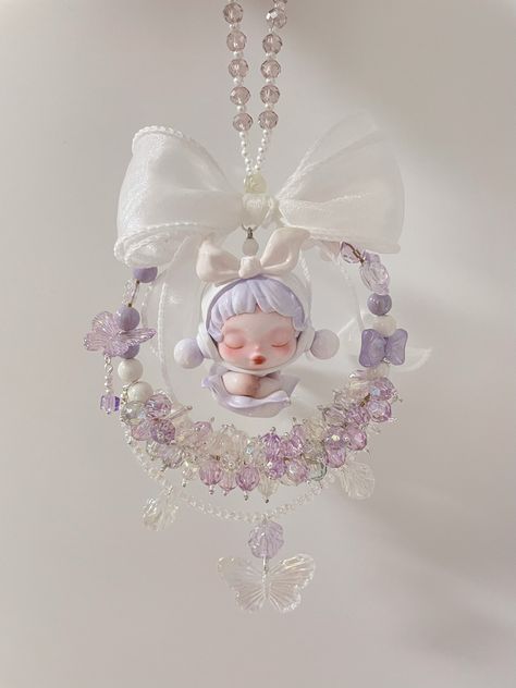 #pendant #diycrafts #handmade #handmadewithlove Bag Charm Ideas, Diy Bag Charm, Diy Studio, Cute Angel, Pray For Peace, Pinterest Diy Crafts, Pearl Necklace Designs, Beads Charm, Bead Charms Diy