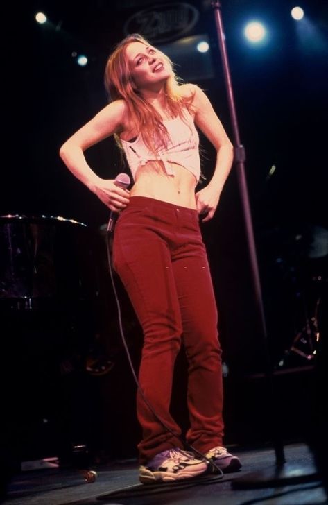 Madison Square Garden, Inspired Outfits, Fiona Apple Outfit, 70s Inspired Outfits, Black Lodge, Fiona Apple, Square Garden, Madison Square, 70s Inspired