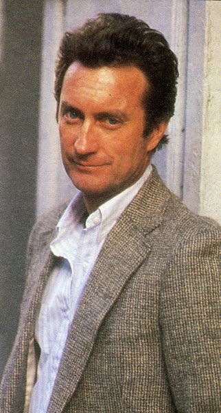 Men: Bryan Brown, "F/X." Bryan Brown, Thorn Birds, The Thorn Birds, Rachel Ward, Classy People, John Brown, Handsome Guys, Olympic Champion, It's Raining