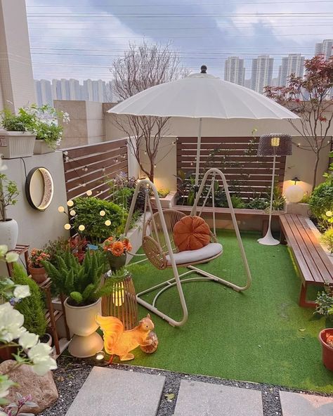 Korean Rooftop House Ideas, Amazing Home Office, Architectural Concepts, Cozy Interiors, Garden Modern, Small Balcony Design, Modern Ideas, Dream Apartment Decor, House Arch Design